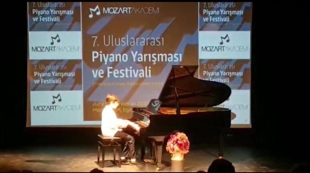 Çınar MERMER’e Jürilerden Yarışma&nbsp;Daveti!