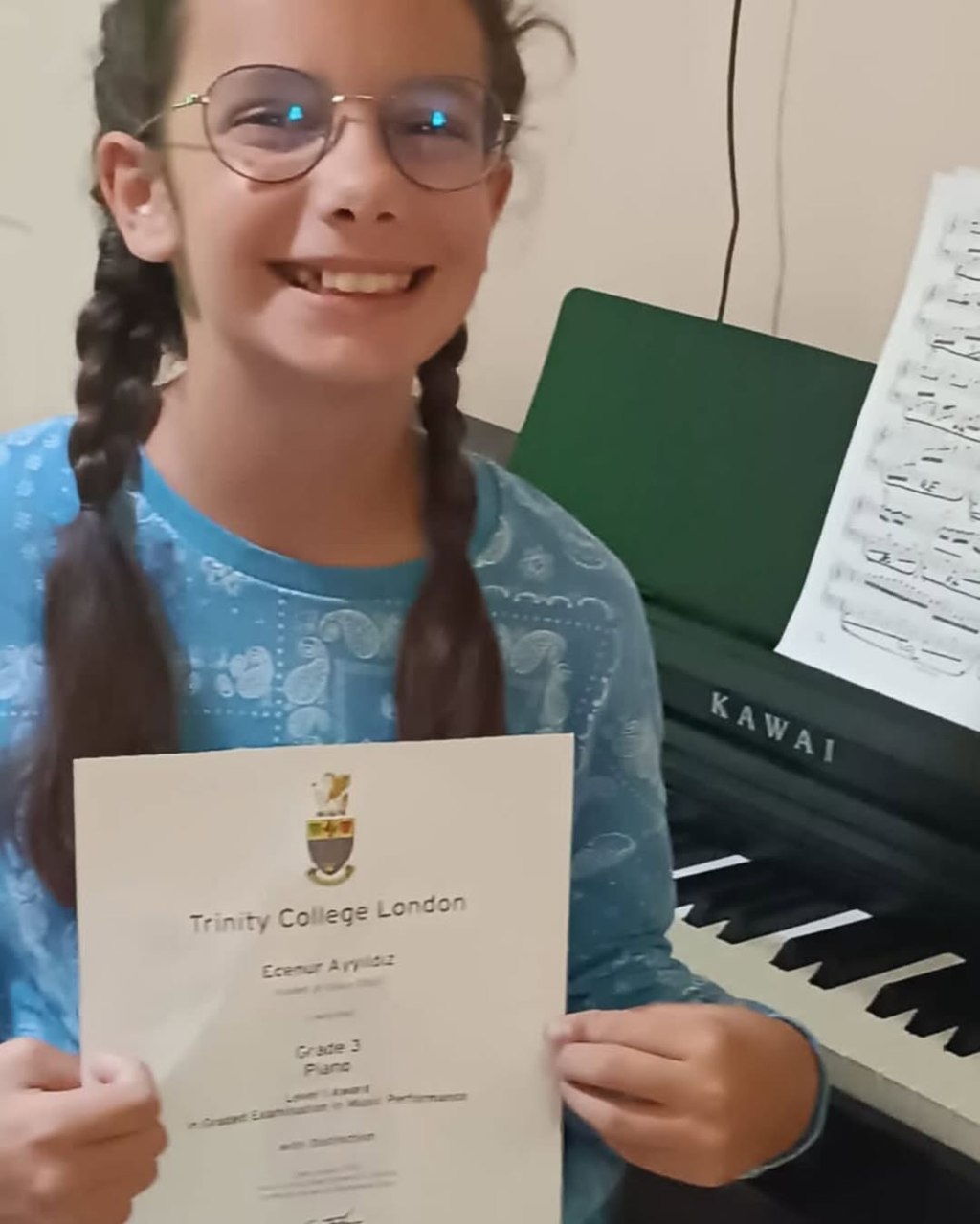 Ecenur Trinity’de ”Distinction” aldı!